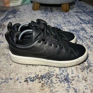 Nike Course Classic Black Leather Spike-less Golf Shoes Size 8 Wide